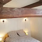 Homestay Et Dans Un Lieu Calme Et Champetre Les Grippeaux Proche Parthenay *