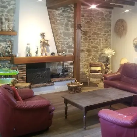 Et Dans Un Lieu Calme Et Champetre Les Grippeaux Proche Parthenay Homestay