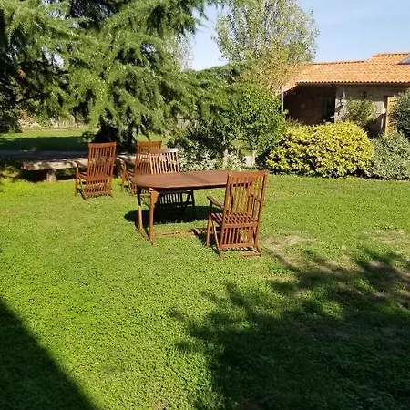 Et Dans Un Lieu Calme Et Champetre Les Grippeaux Proche Parthenay *