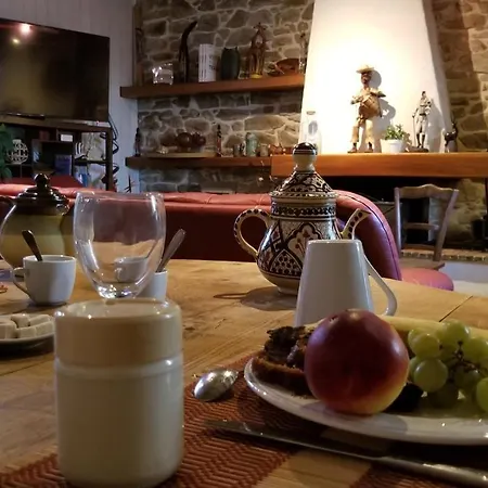 Et Dans Un Lieu Calme Et Champetre Les Grippeaux Proche Parthenay Homestay